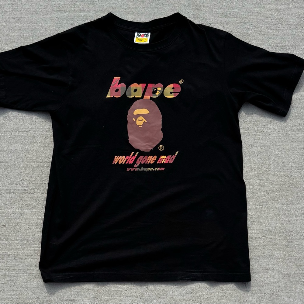 A Bathing Ape black and multi-coloured T-shirt
MEDIUM